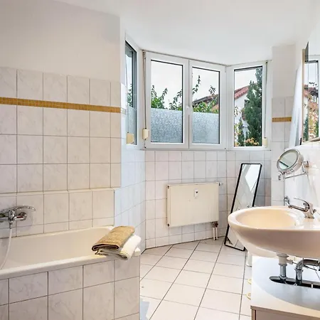 Haus Castellblick Mit Garten شقة *
