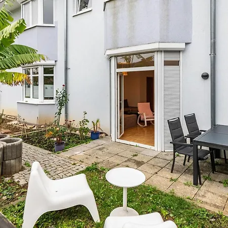 شقة Haus Castellblick Mit Garten *